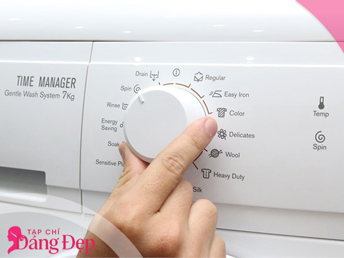 Cách giặt đồ không bị phai màu giữ quần áo luôn như mới