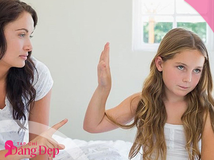 Cách nói chuyện với con tuổi dậy thì không bị phản ứng ngược