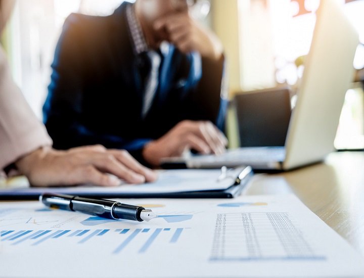 CMO là gì? Mức lương và con đường sự nghiệp của CMO