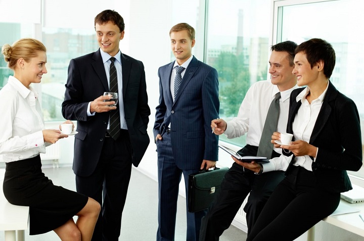 Những câu tiếng Anh giao tiếp cho người đi làm thông dụng