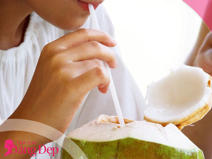 Uống nước dừa có tác dụng gì? Uống thường xuyên có tốt cho sức khỏe