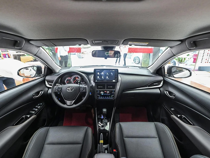 Xe Vios mấy chỗ ngồi? Toyota Vios nội thất có rộng không