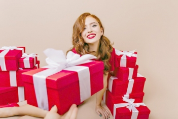 Nên tặng quà sinh nhật gì cho bạn thân nữ ý nghĩa - Tạp chí Dáng Đẹp