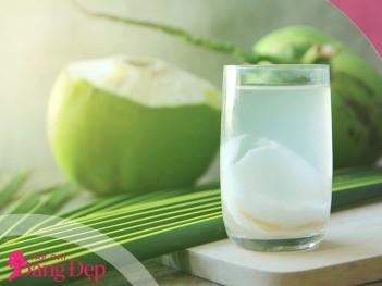 Uống nước dừa có tác dụng gì? Uống thường xuyên có tốt cho sức khỏe - Tạp chí Dáng Đẹp