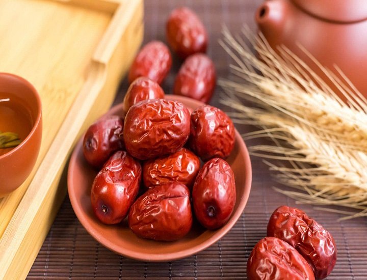 táo đỏ có tác dụng gì