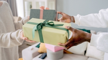 Quà tặng và cách tạo thiện cảm với người nhận - Tạp chí Dáng Đẹp